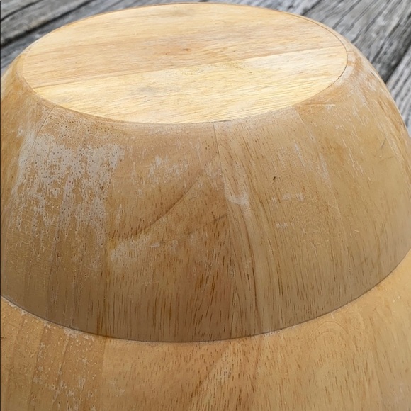 Wooden Salad Bowl with Thongs - Picture 5 of 16